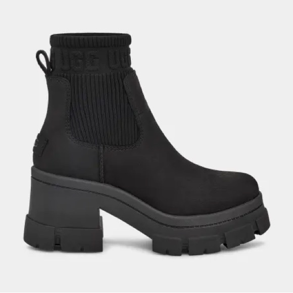 UGG Shoes - NIB UGG Brooklyn Chelsea in Black